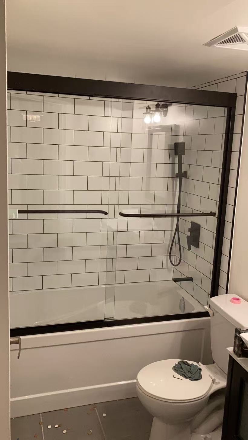 Contemporary bathroom design execution by WEIVA Homes